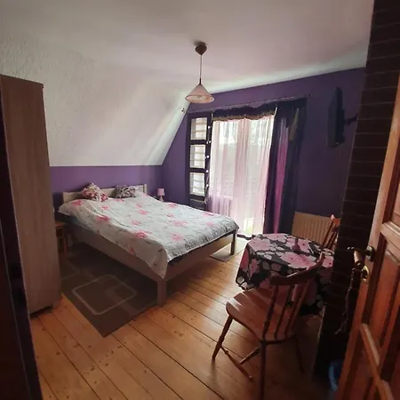 Lucyna Babinska Privat bolig *