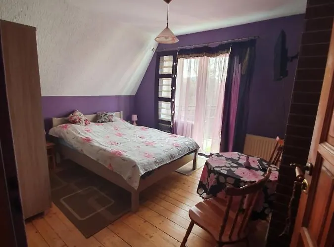 Lucyna Babinska Alloggio in famiglia *